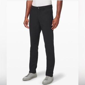 Lululemon men’s ABC class-fit pant
